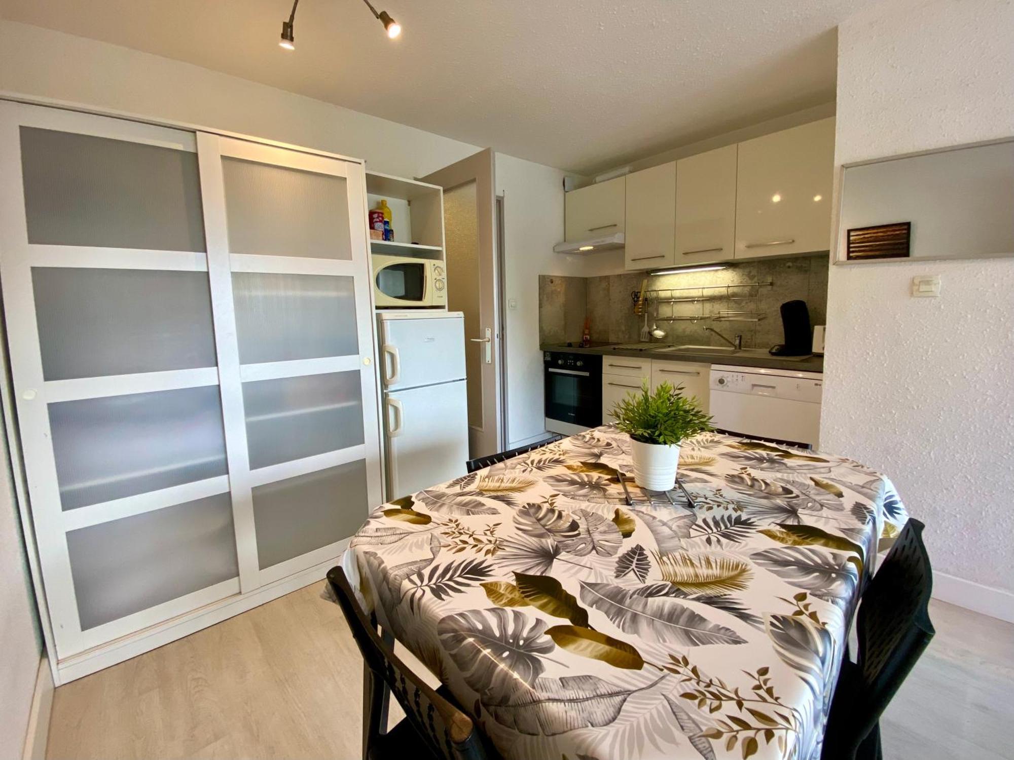 Les Caravelles Port Camargue Apartment เลอ โกร-ดู-รัว ภายนอก รูปภาพ