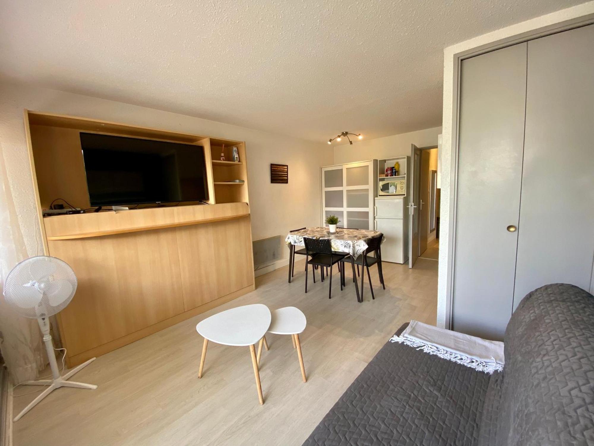 Les Caravelles Port Camargue Apartment เลอ โกร-ดู-รัว ภายนอก รูปภาพ